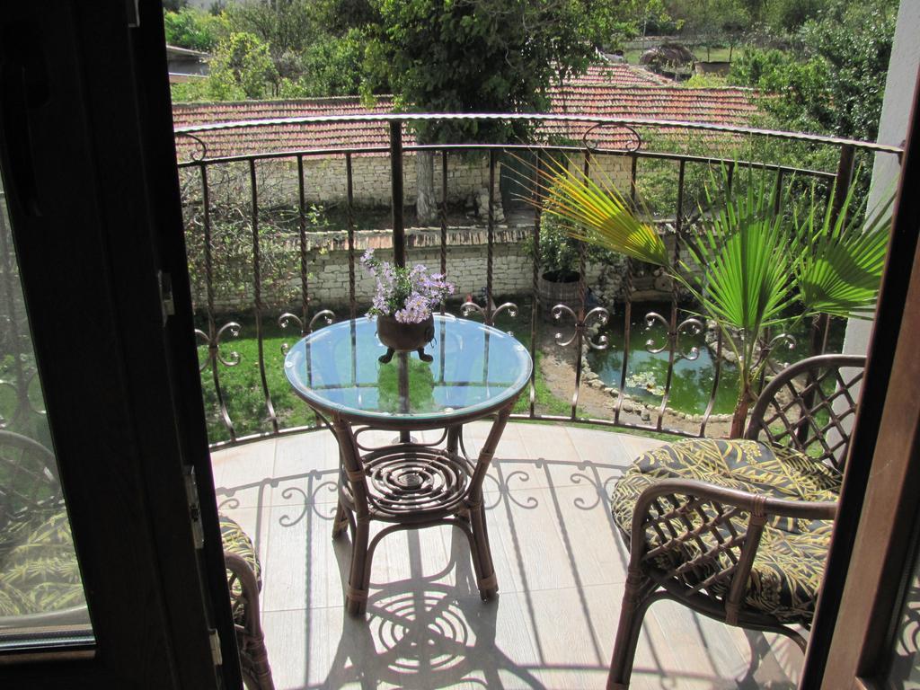 Guest House Villa Elma Nevsha Екстер'єр фото
